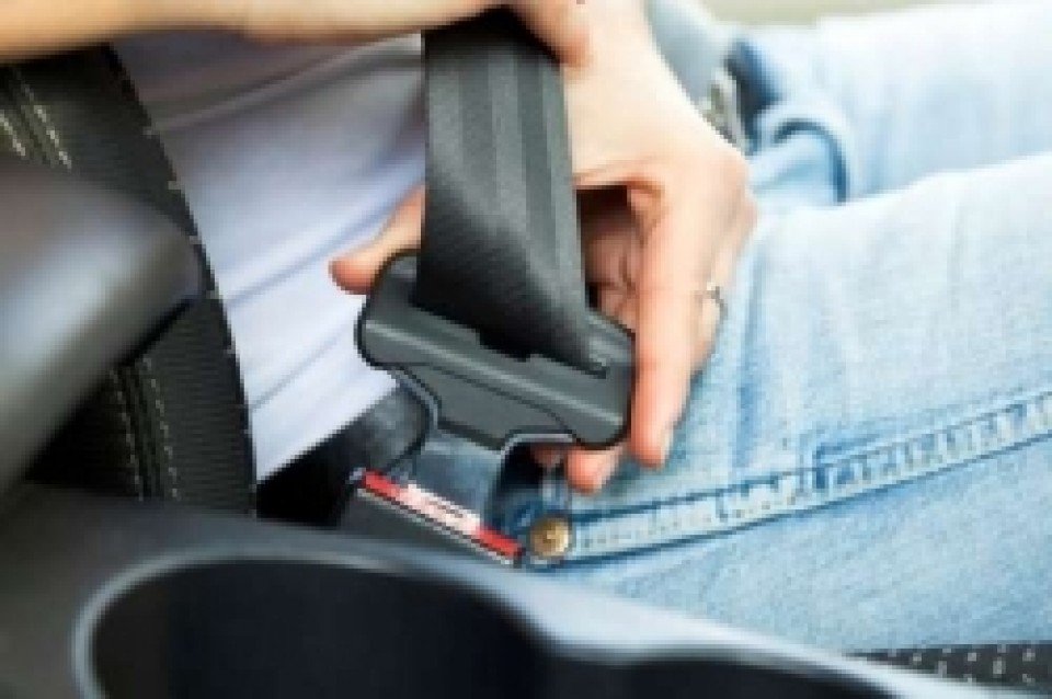 65.4 CINTURÓN SEGURIDAD